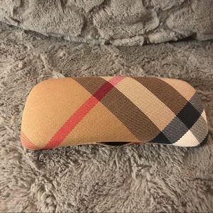 Burberry hard case  nova check eyeglass case Italy